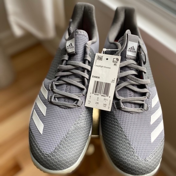 Brand New Womens Adidas Runners 7.5 - Picture 4 of 6